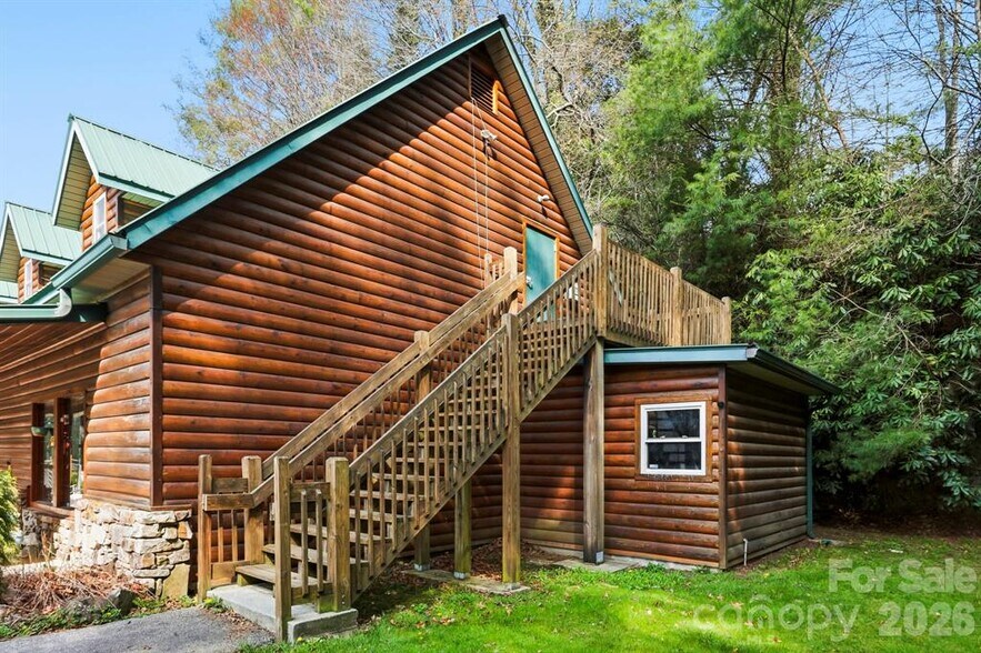 More Photos Of 10932 Rosman Hwy, Lake Toxaway Freestanding For Sale