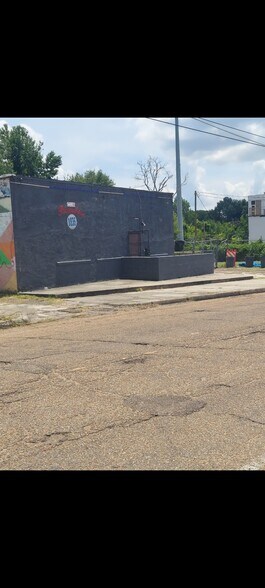 Primary Photo Of 1836 Mill St, Jackson Restaurant For Sale