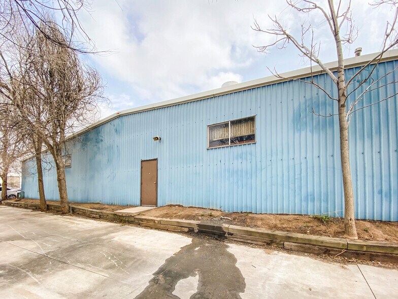 More Photos Of 11799 E 30th Ave, Aurora Warehouse For Sale