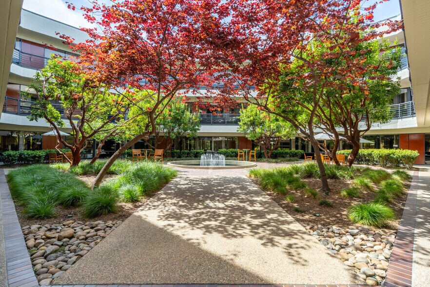 More Photos Of 12526 High Bluff Dr, San Diego Office For Lease