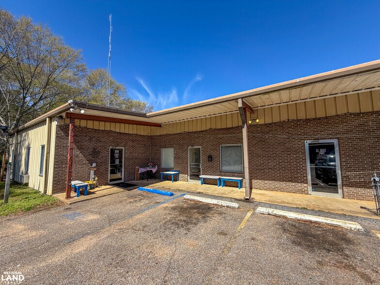 More Photos Of 1243 Washington St, Marion Storefront Retail Office For Sale