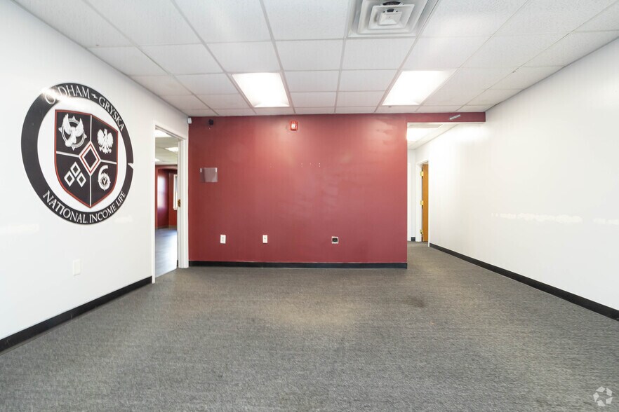 More Photos Of 338 Harris Hill Rd, Buffalo Office For Lease
