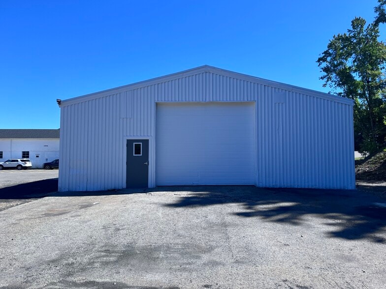 More Photos Of 2 Danville Rd, Plaistow Industrial For Lease