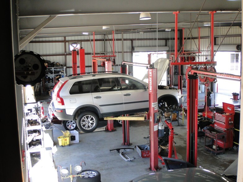 More Photos Of 11239 Veterans Memorial Dr, Houston Auto Repair For Sale