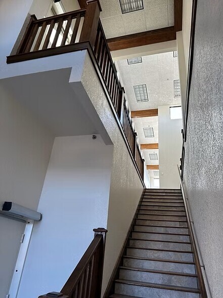 More Photos Of 414 NW 4th St, Oklahoma City Office For Lease
