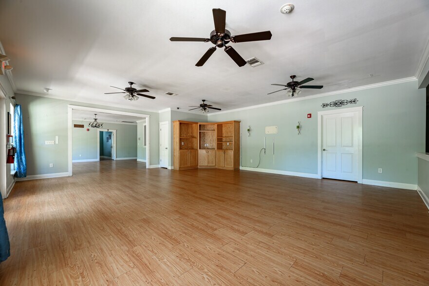 More Photos Of 1001 Crepe Myrtle St, San Marcos Assisted Living For Lease