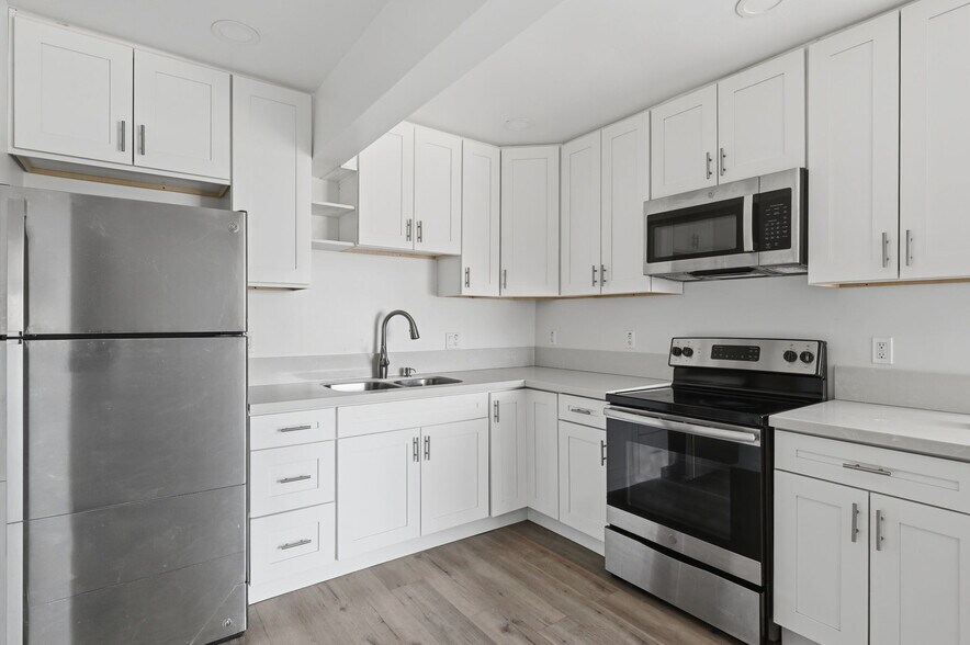 More Photos Of 2005 Highland Ave, National City Apartments For Sale