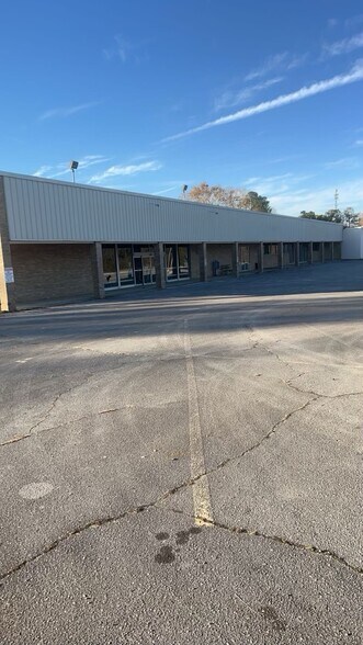 More Photos Of 410-440 Al-13 Hwy, Haleyville Storefront For Sale