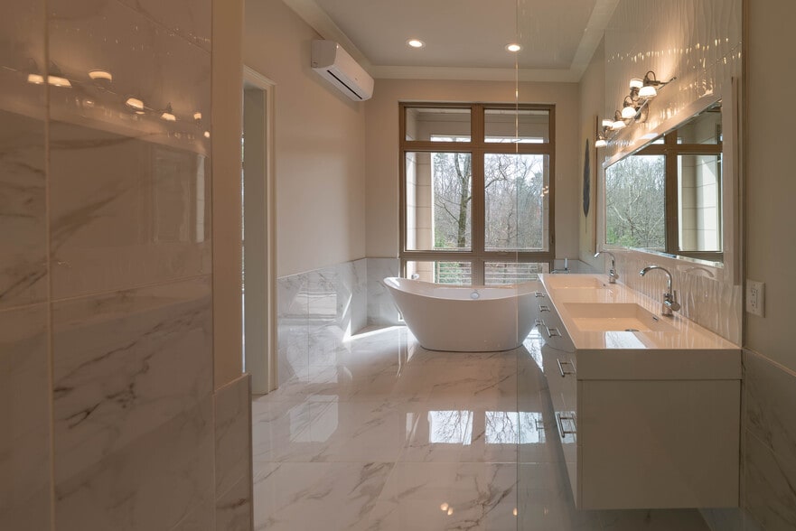 More Photos Of 170 Oxbo Rd, Roswell Multifamily For Sale