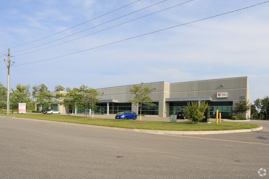 More Photos Of 282 King St, Barrie Warehouse For Lease