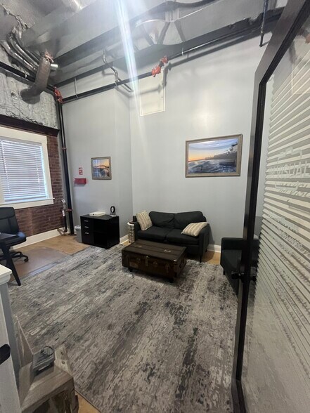 More Photos Of 223 Huron Ave, Port Huron Storefront Retail Residential For Sale