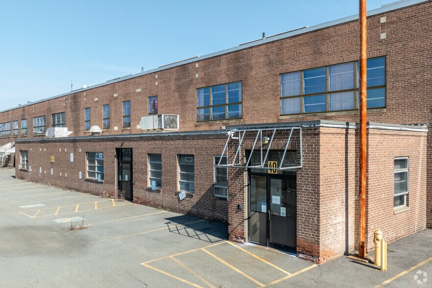 More Photos Of 40-88 Crescent St, Worcester Manufacturing For Sale