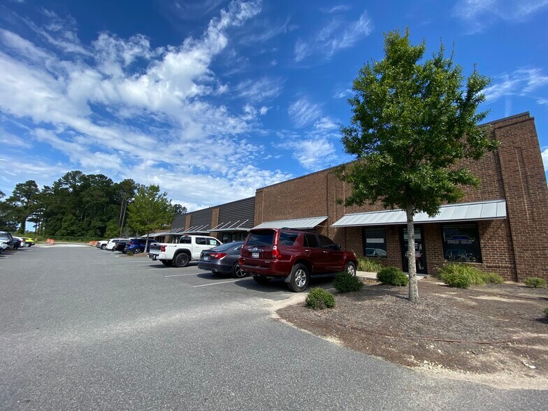 Primary Photo Of 405 N Maple St, Summerville Warehouse For Lease
