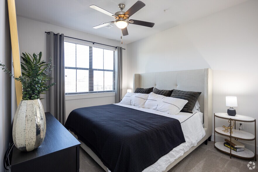 More Photos Of 6050 Roswell Rd NE, Sandy Springs Apartments For Lease