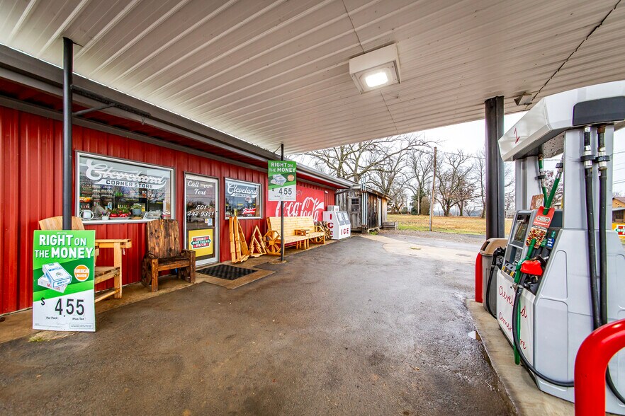 More Photos Of 3953 Highway 95, Cleveland Convenience Store For Sale