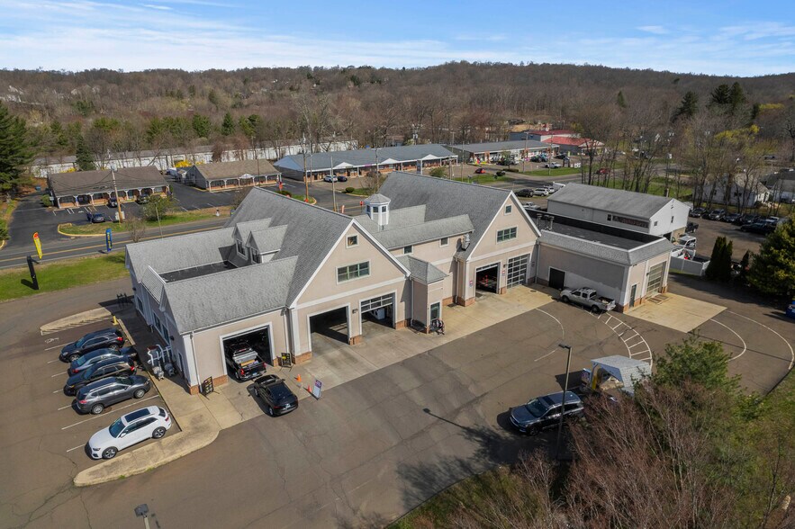 More Photos Of 2381 Foxon Rd, North Branford Carwash For Sale