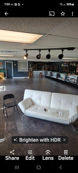 More Photos Of 2400 Volunteer Pky, Bristol Loft Creative Space For Lease