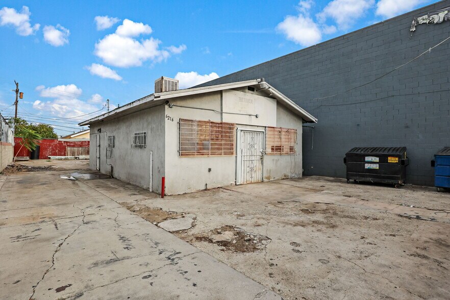 More Photos Of 6216 Crenshaw Blvd, Los Angeles Office For Sale