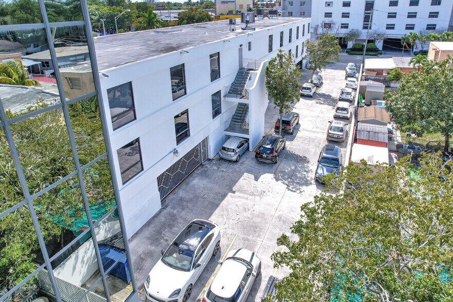 More Photos Of 2650 SW 27th Ave, Miami Office For Sale