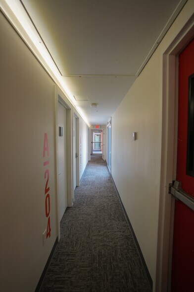 More Photos Of 26022 Budde Rd, The Woodlands Loft Creative Space For Lease