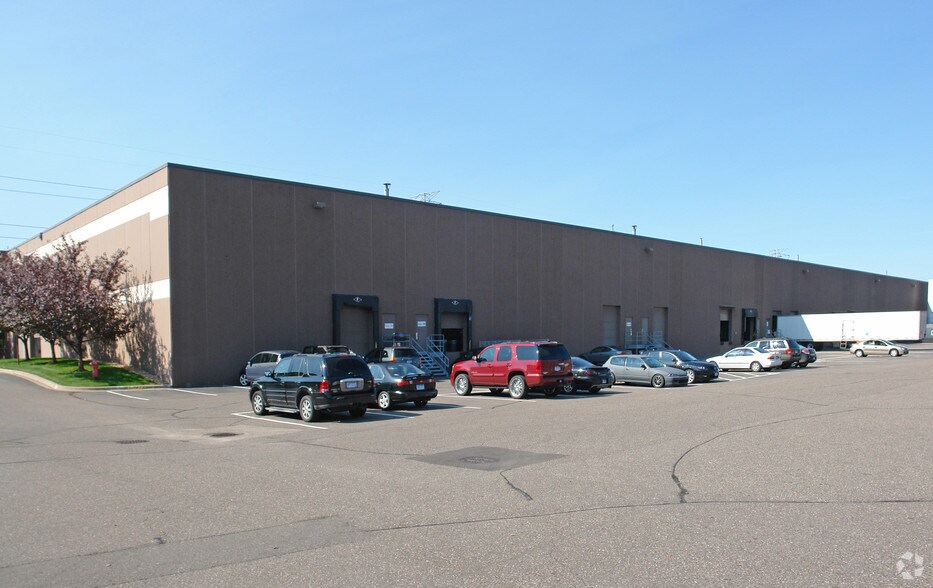 More Photos Of 171 N Cheshire Ln, Plymouth Light Manufacturing For Lease