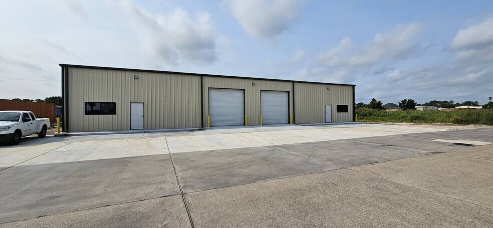 More Photos Of 4102 FM517, Alvin Warehouse For Lease