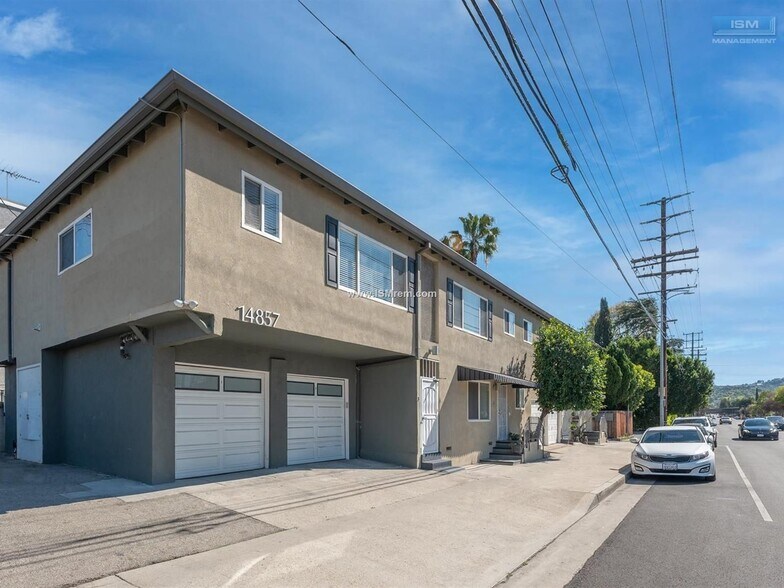 Primary Photo Of 14857 Hartsook St, Sherman Oaks Apartments For Sale