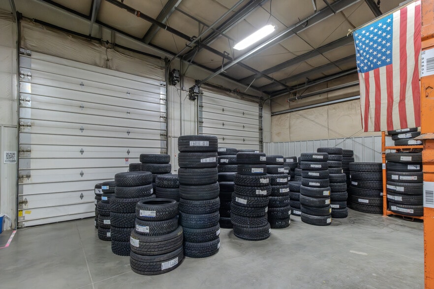More Photos Of 2525 N Commercial Ave, Pasco Warehouse For Lease