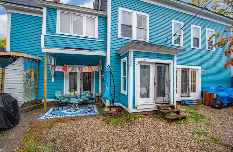 More Photos Of 28 Woodstock Ave, Putnam Specialty For Sale