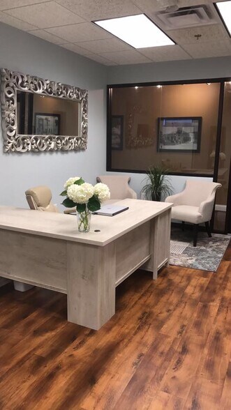 More Photos Of 535 Wellington Way, Lexington Medical For Sale