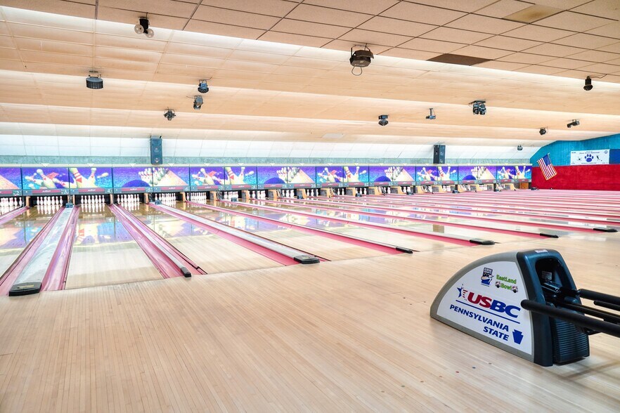 More Photos Of 3279 McClelland Ave, Erie Bowling Alley For Sale