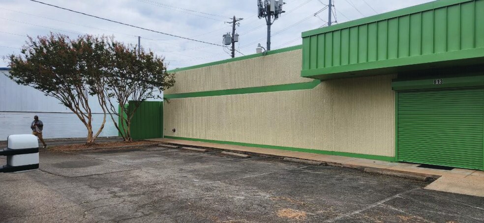 More Photos Of 813 Morrow St, Austin Flex For Lease