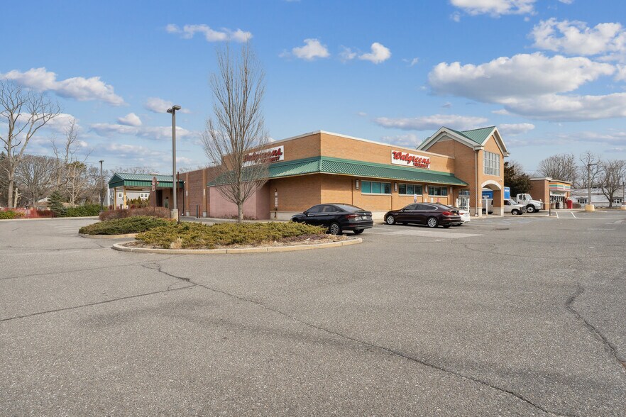 More Photos Of 2215 Middle Country Rd, Centereach Freestanding For Lease