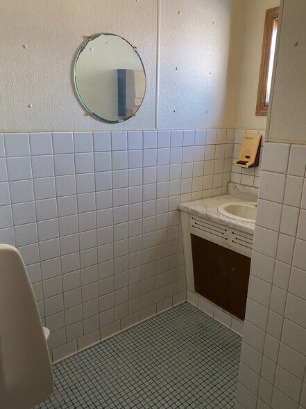 More Photos Of E2578 County Rd S, Casco Bar For Sale