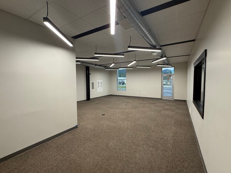 More Photos Of 3801 W Riverbend Ave, Post Falls Office For Lease