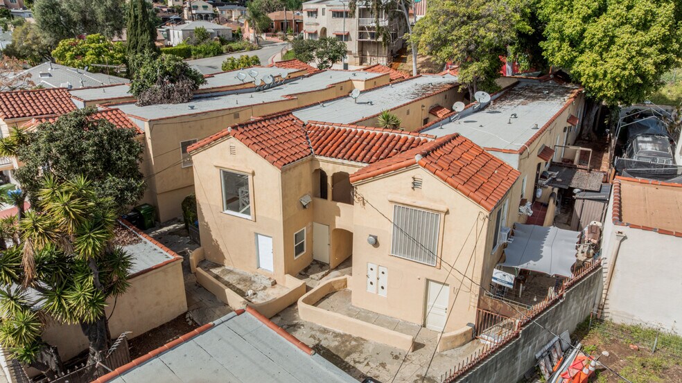 More Photos Of 1836 Lansdowne Ave, Los Angeles Multifamily For Sale
