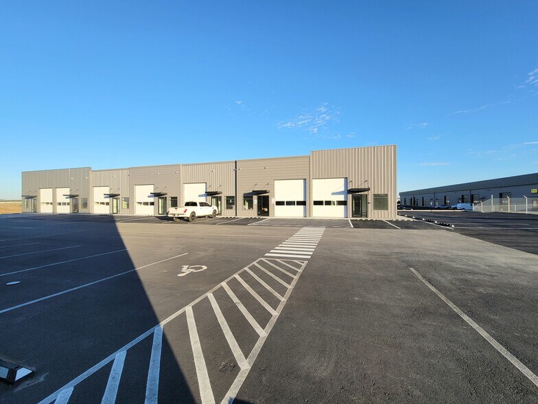 More Photos Of 2517 Logan St, Richland Service For Sale