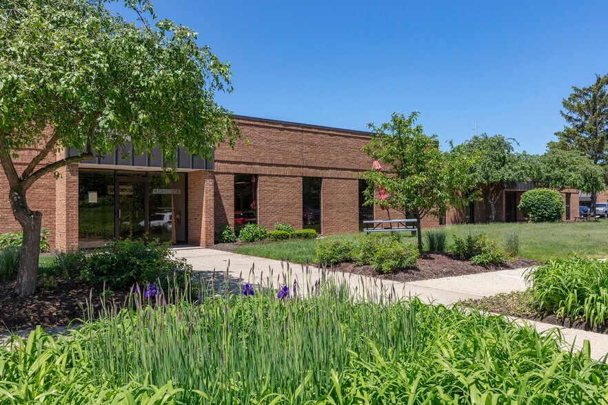 More Photos Of 1500-1595 Eisenhower Pl, Ann Arbor Research And Development For Lease