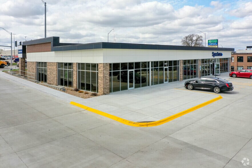 More Photos Of 308 N 48th St, Lincoln Storefront Retail Office For Lease