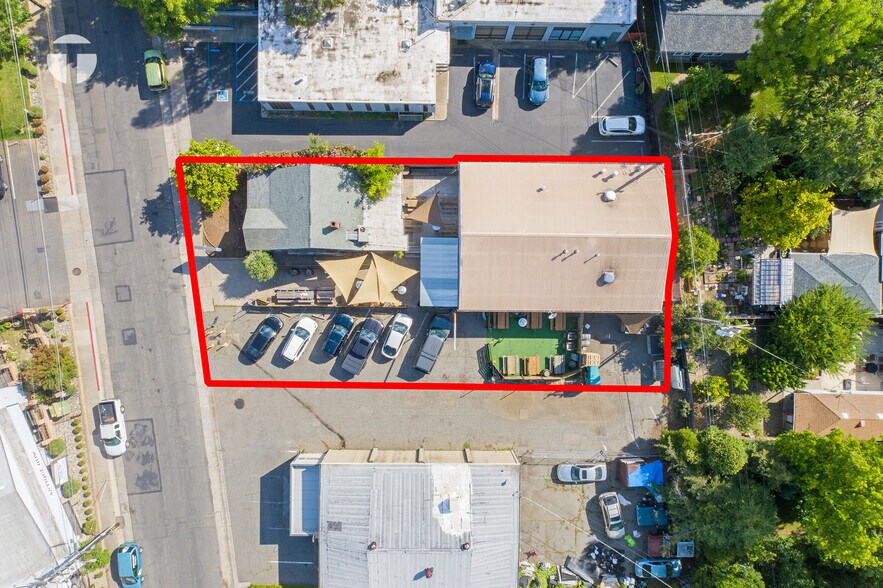 More Photos Of 866-870 57th St, Sacramento General Retail For Sale