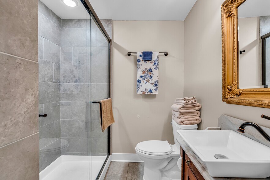 More Photos Of 607 Old West Point Rd, Starkville Hospitality For Sale