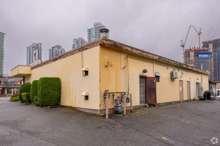 More Photos Of 5105-5109 Kingsway, Burnaby Storefront For Sale