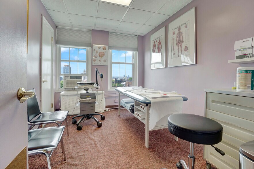 More Photos Of 142-144 Joralemon St, Brooklyn Medical For Lease
