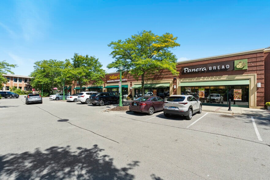 More Photos Of 1199 Wilmette Ave, Wilmette General Retail For Lease