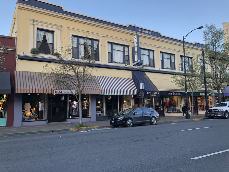 More Photos Of 262 E Main St, Ashland Hotel For Sale