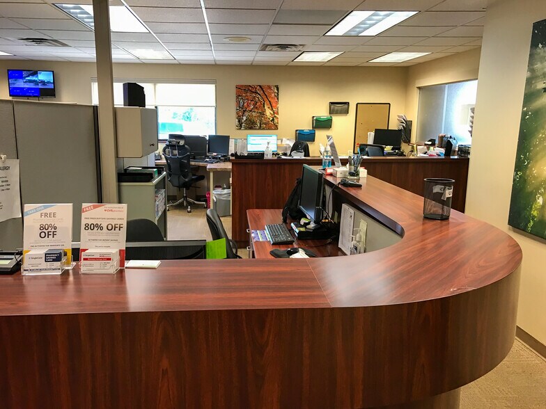 More Photos Of 3829 Woodley Rd, Toledo Medical For Lease