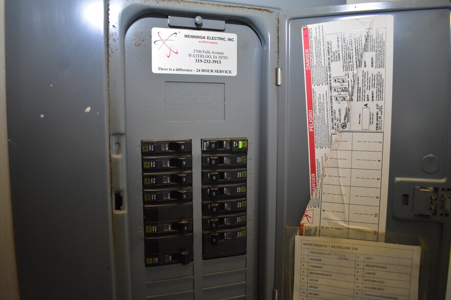 More Photos Of 200 E Arlington St, Waterloo Apartments For Sale