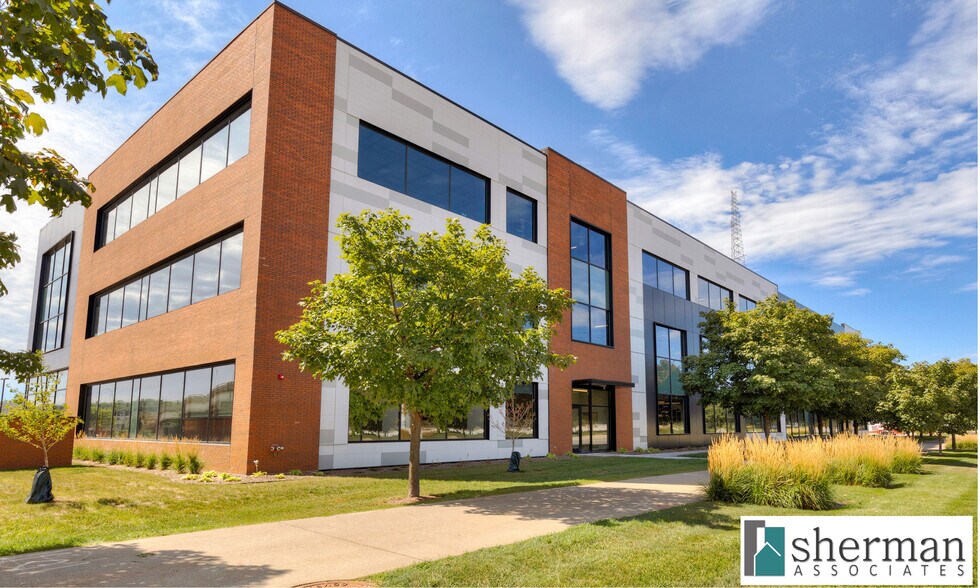 More Photos Of 220 SW 9th St, Des Moines Office For Lease