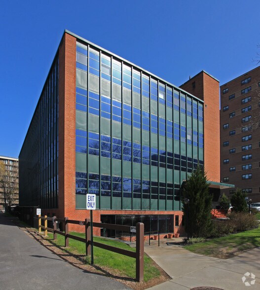 More Photos Of 731 James St, Syracuse Office Residential For Lease