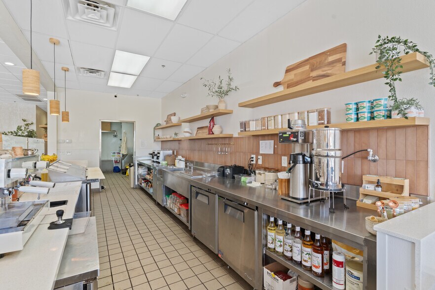 10960 S Eastern Ave, Henderson, NV 89052 Retail For Lease